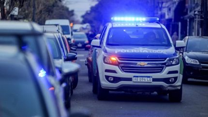 Le robaron un millón y medio de pesos a un empresario en su casa de La Plata