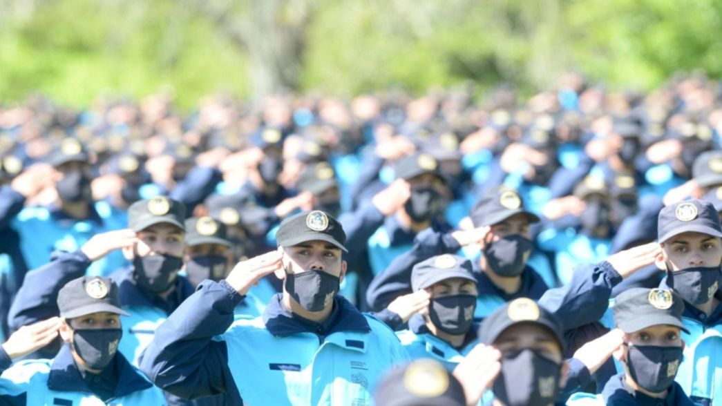 La Policía bonaerense amplía la edad de ingreso de los cadetes y será hasta los 28 años