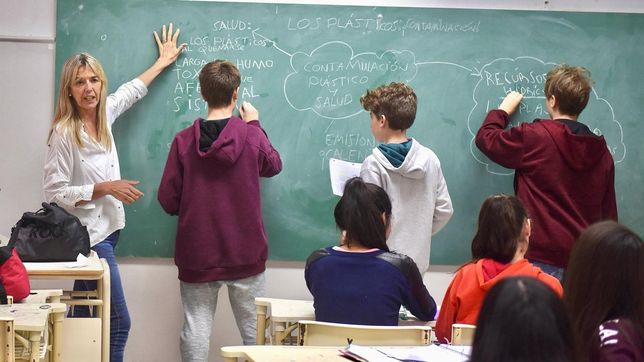 ¿cuanto cobraran los docentes de grado con el aumento que les ofrecio la provincia?