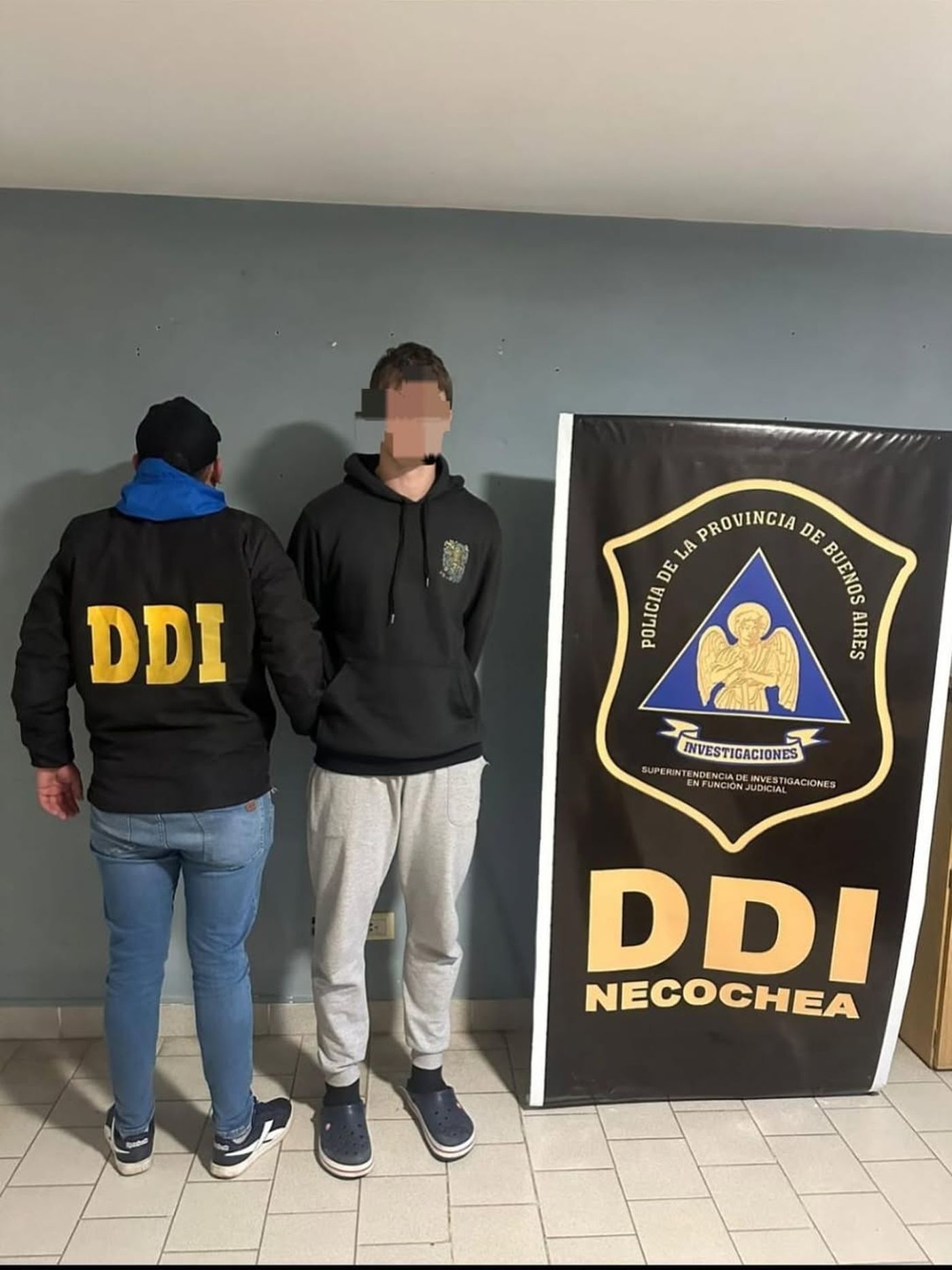 La foto del expediente, tras la detención de Benjamín Amieva, el basquetbolista de La Plata detenido en Necochea La foto del expediente, tras la detención de Benjamín Amieva, el basquetbolista de La Plata detenido en Necochea