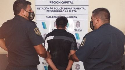 Lo detienen en La Plata por violar la perimetral, saltar un muro y robar la moto de su ex