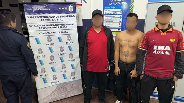 siete hinchas del dim fueron detenidos intentando infiltrarse en uno
