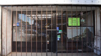 Cerró otro comercio y le dedicó un conmovedor cartel a sus vecinos y clientes