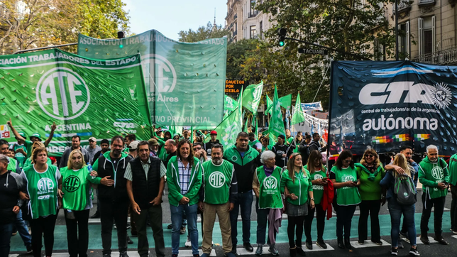 paritarias 2023: ate se sumo al pedido de reapertura de la discusion salarial de manera urgente