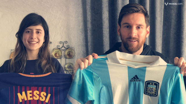 una fanatica le cambio la camiseta al mejor futbolista del mundo