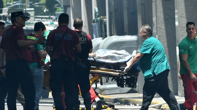 una mujer murio en el incendio a metros de la secretaria de trabajo