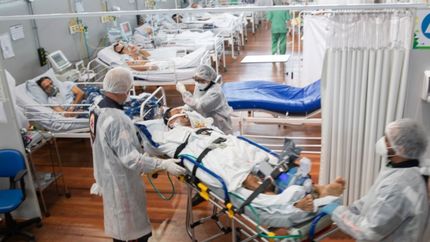 Ocho de cada diez internados en terapia intensiva con COVID-19 no están vacunados