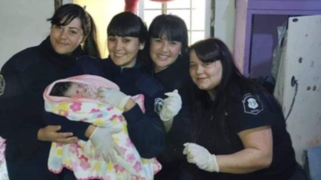 fue hermoso: la emocion de las policias que ayudaron a parir a una chica en berisso