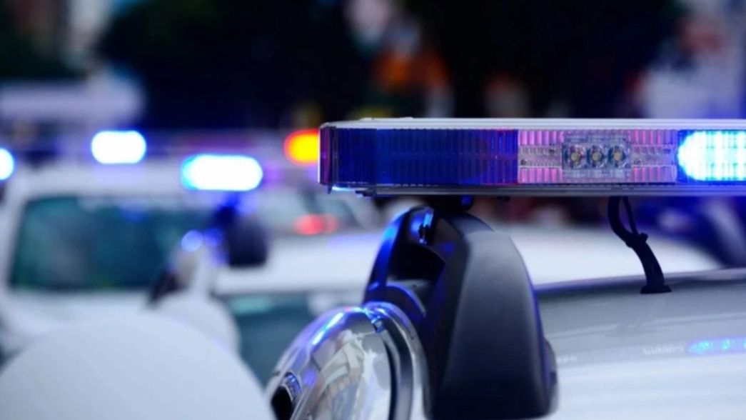 Brutal ataque piraña en La Plata: rodearon a un automovilista, lo golpearon y le robaron