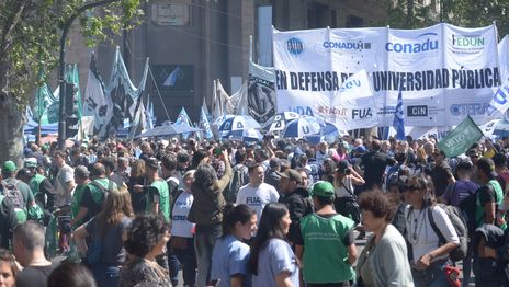 La comunidad de la UNLP vuelve a las calles esta semana con una nueva Marcha Federal La comunidad de la UNLP vuelve a las calles esta semana con una nueva Marcha Federal