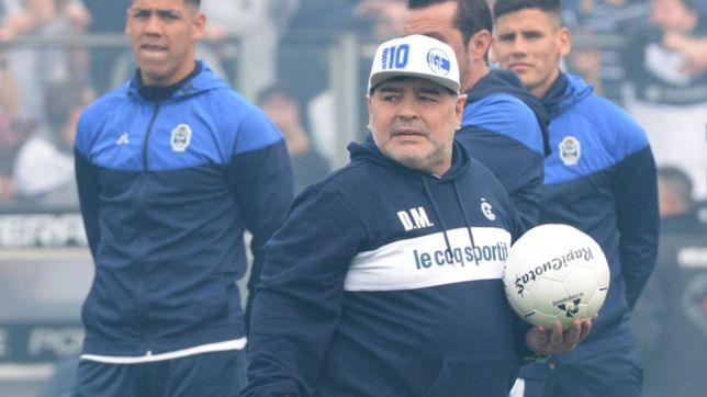 combo marado: ¿cuales son los paquetes turisticos que lanzarian por la llegada de maradona a gimnasia?