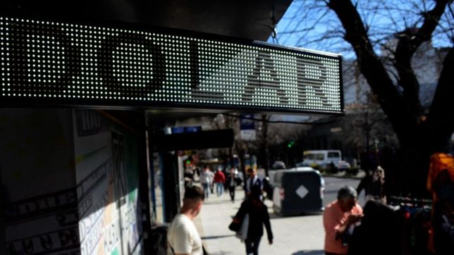 el dolar blue no tiene freno y en la plata ya cotiza a $800