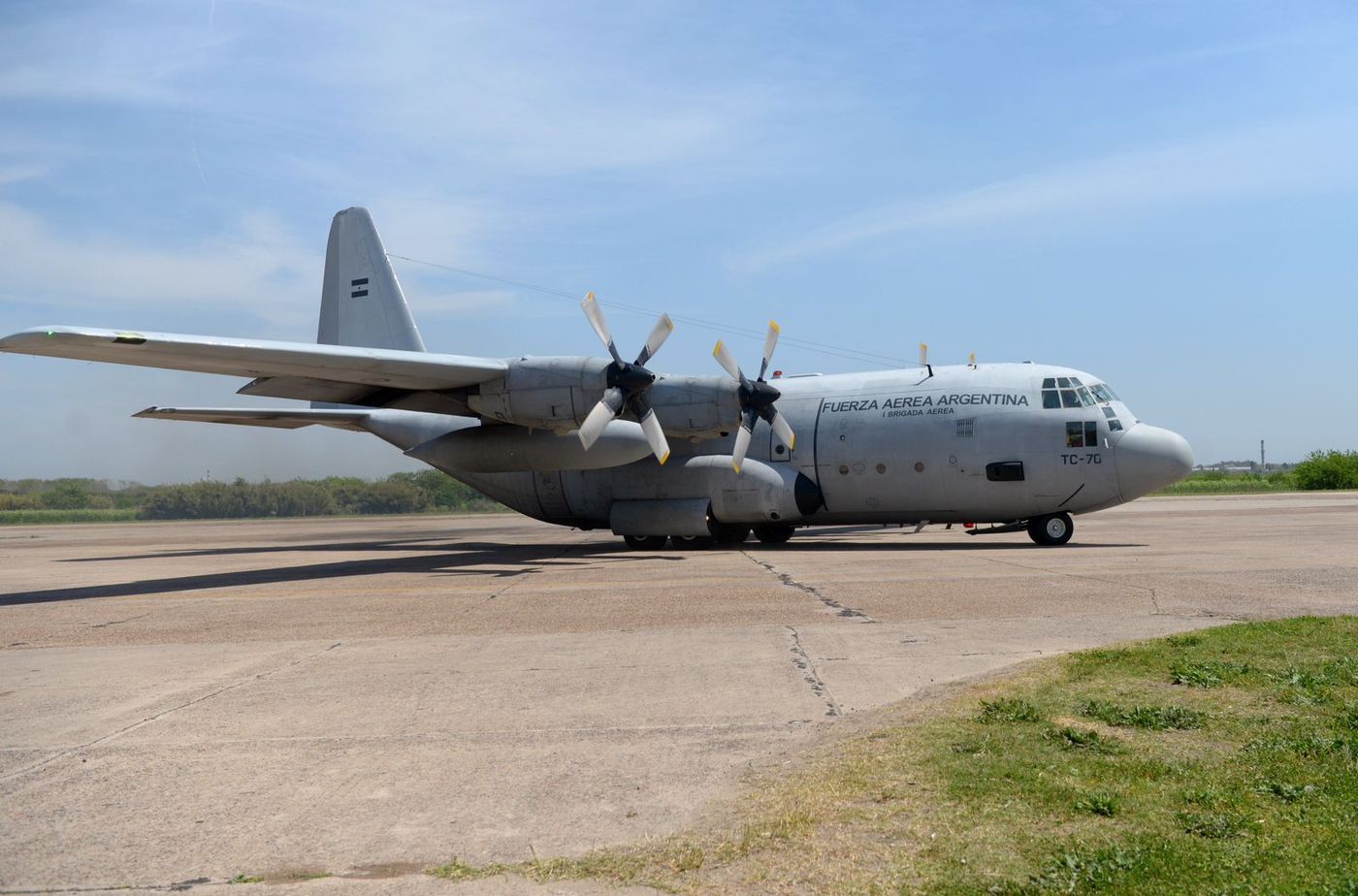 Los jóvenes de La Plata serán asistidos por el avión "Hércules" de la Fuerza Aérea para volver a Argentina.