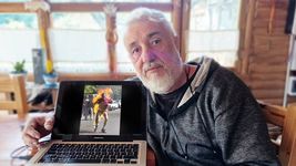 la historia de la foto del exsenador que se prendio fuego frente a gobernacion, fue sacada de casualidad y recorrio el mundo la historia de la foto del exsenador que se prendio fuego frente a gobernacion, fue sacada de casualidad y recorrio el mundo