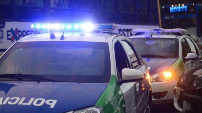 brutal pelea vecinal en la plata: discutio con un conocido, saco un arma y le pego un tiro