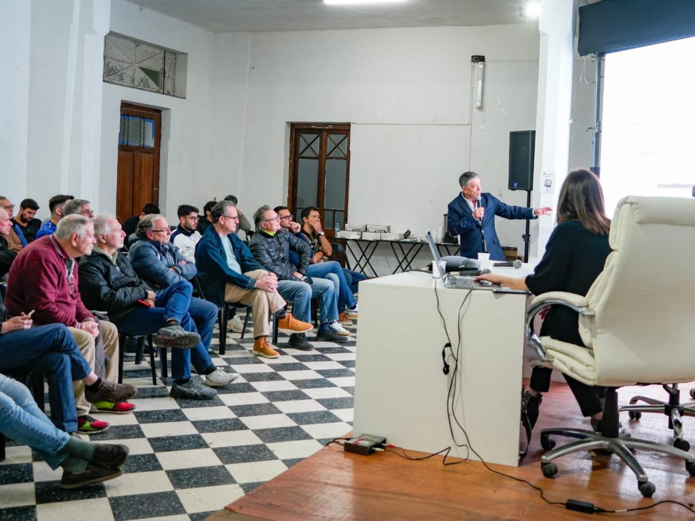 Fotos segundo encuentro estudios ganadores Proyecto 68 Gimnasia (5).jpeg