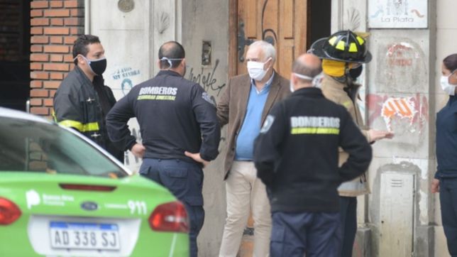 se derrumbo un balcon del club espanol de la pata y una mujer cayo desde gran altura