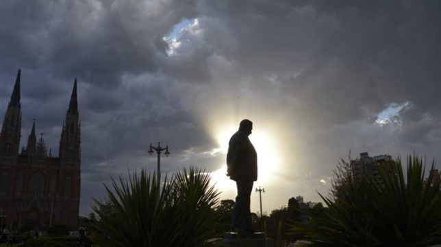 ¿puede llover en lo que queda de finde largo en la plata?