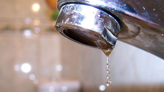 faltara agua en un sector de la plata por tareas de empalme en una caneria de la red local