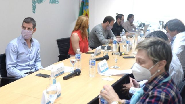 provincia ofrecio una suba escalonada del 40% a los trabajadores estatales