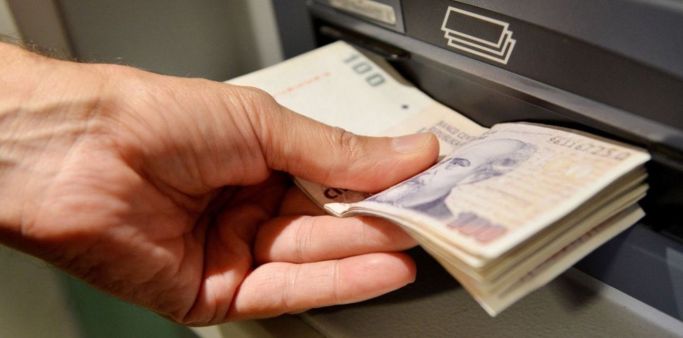 Aguinaldo.jpg?rotate=0&scaleX=1&scaleY=1&ow=1500&x=23&y=140&width=1470&height=735&oh=1000&&cw=1920&ch=950