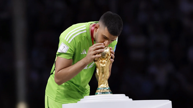 si a dibu martinez no le dan el ok, geronimo rulli seria el arquero de la seleccion argentina en paris 2024