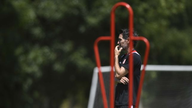 con sorpresas y presencia juvenil, dominguez piensa el primer equipo del ano