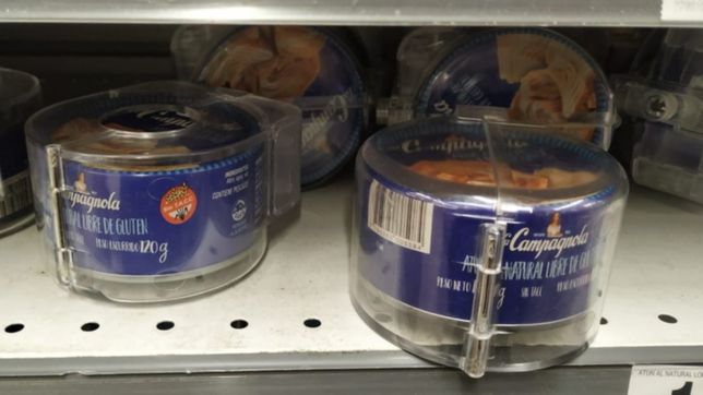 en carrefour le ponen candado al atun y al queso rallado por el aumento de precios