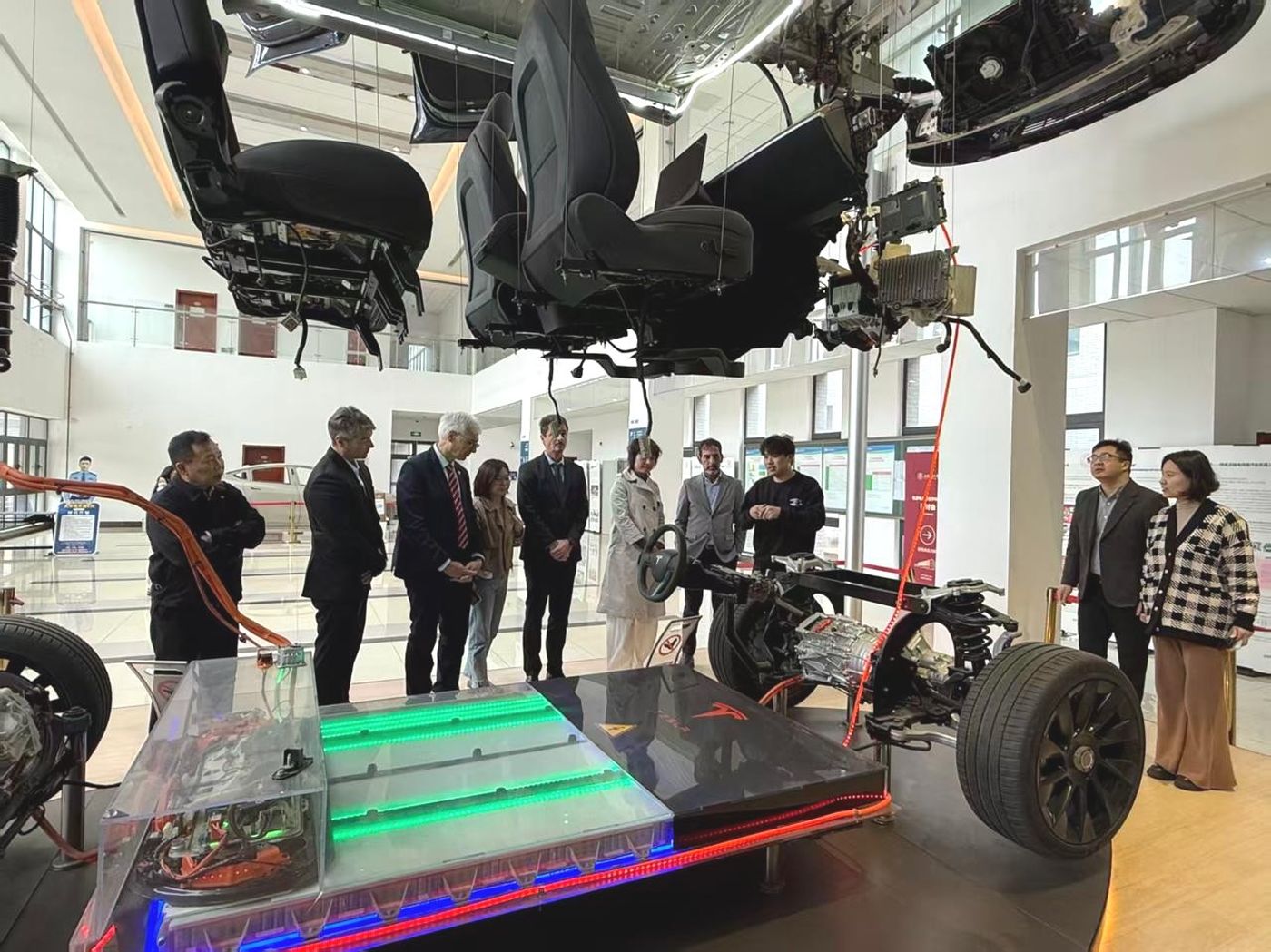 La Facultad de Ingenier&iacute;a de la UNLP afianza su v&iacute;nculo con universidades en China
