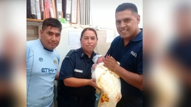 policias parteros ayudaron a dar a luz a una mujer en su casa de melchor romero