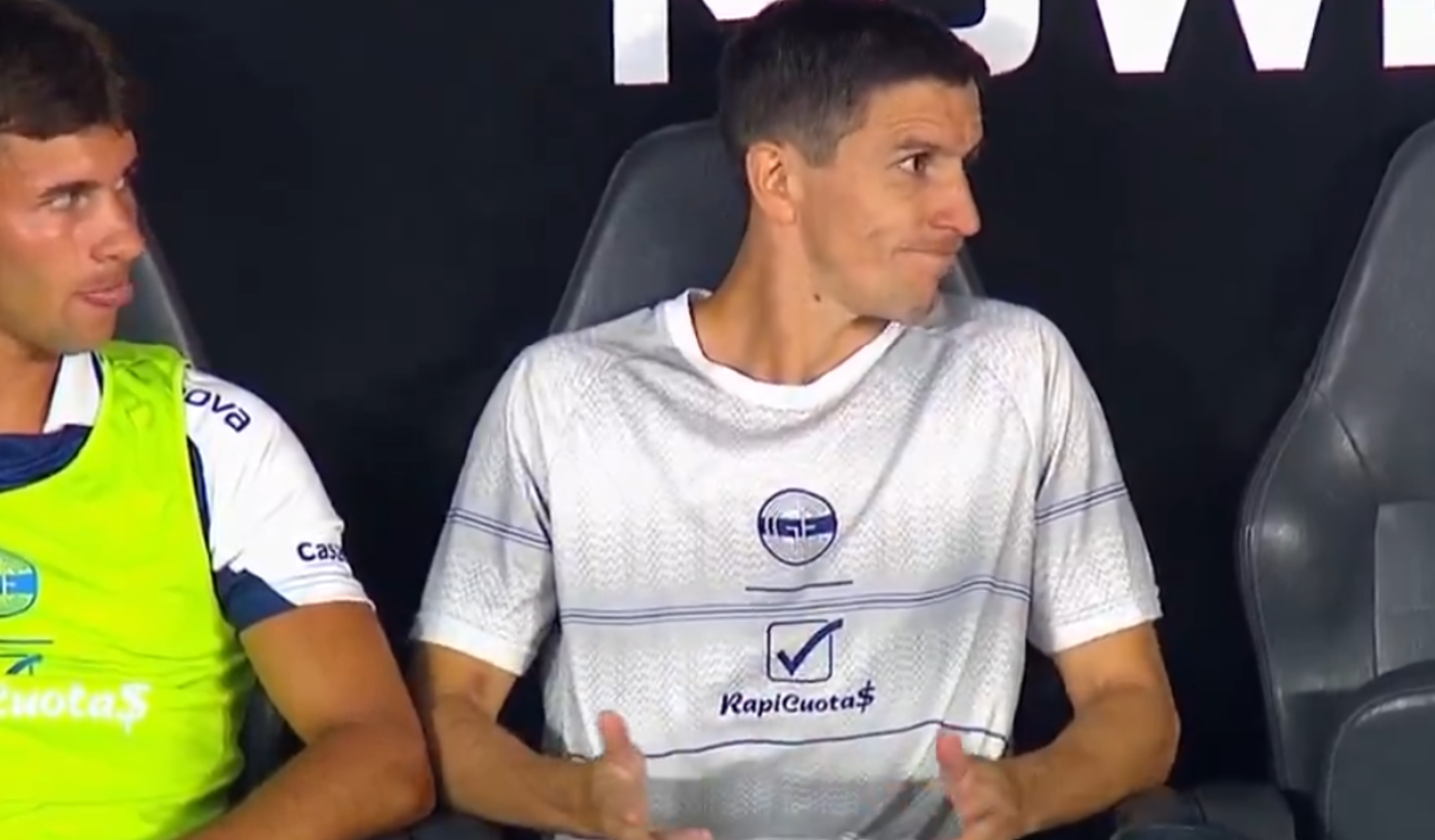 River Gimnasia Nacho Fernandez banco suplente