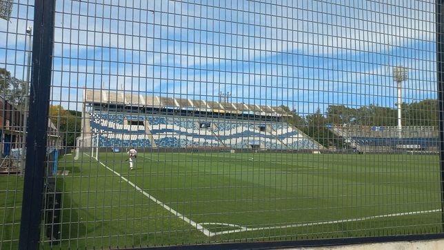 fumigan el bosque en la previa del duelo entre gimnasia y riestra