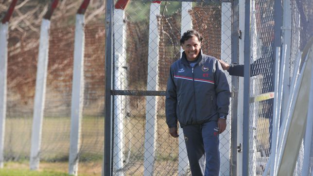 el intimo homenaje de estudiantes a miguel angel russo en la previa al partido con belgrano