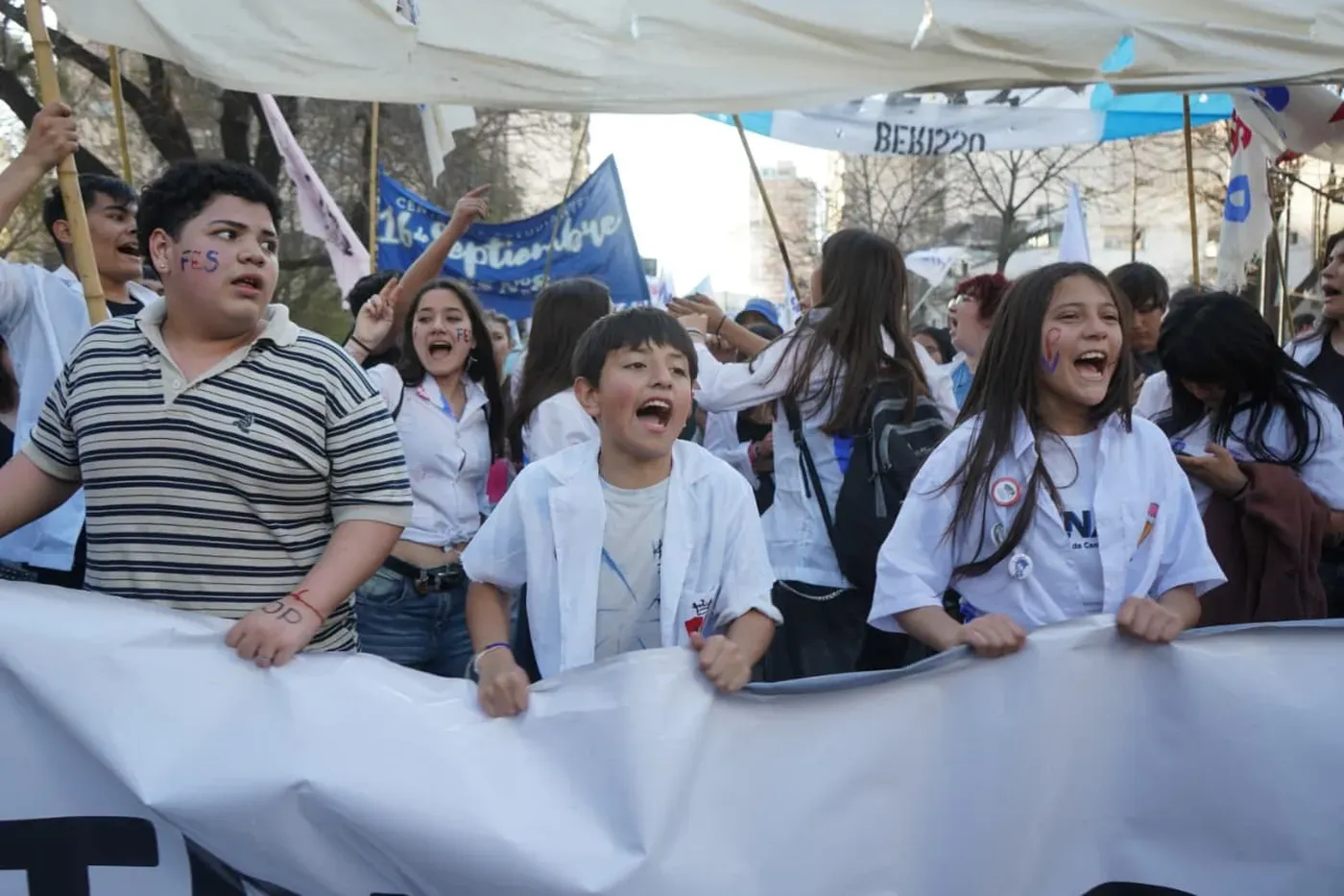 marcha-noche-los-lapices-2025-27