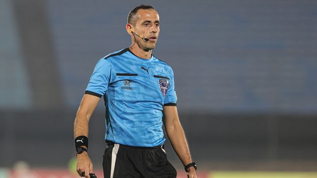 el antecedente que ilusiona a estudiantes con juan benitez, arbitro ante flamengo