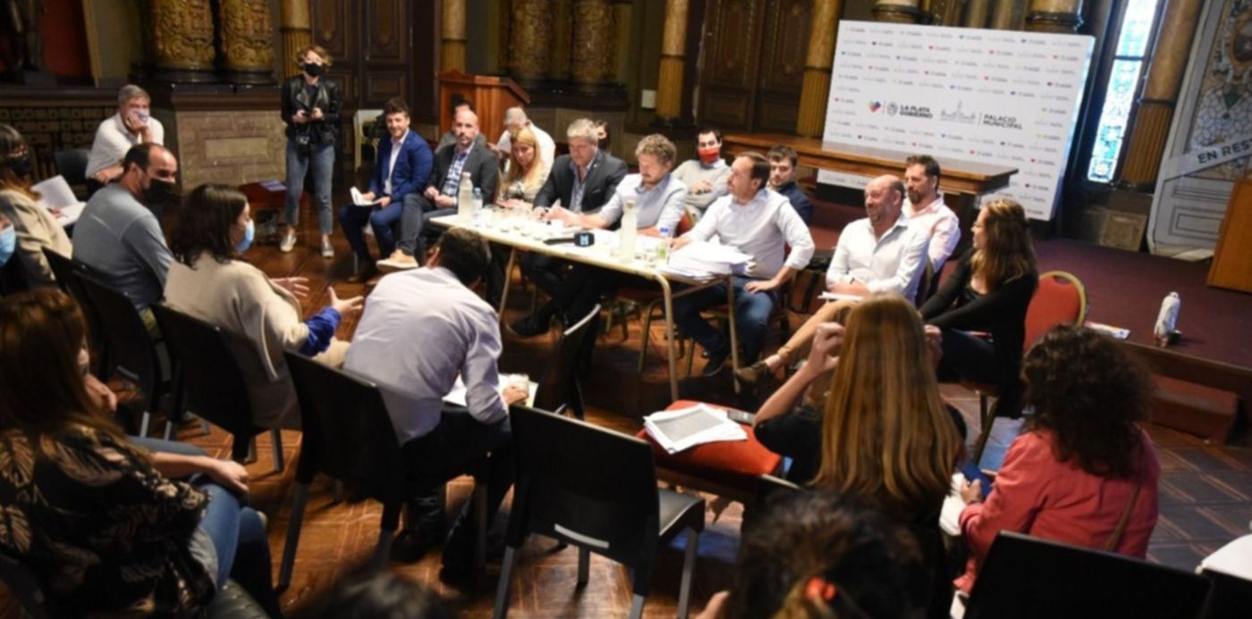 Comisión de Hacienda Tratamiento Presupuesto 2022 Horacio Prada gabinete - Comisión de Hacienda Tratamiento Presupuesto 2022 Horacio Prada Ganduglia Rifourccat