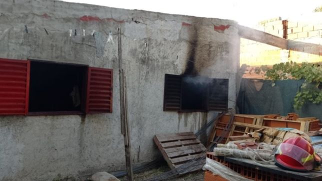 drama en la plata: entro por la fuerza a la casa de su ex y murio tras desatar un incendio