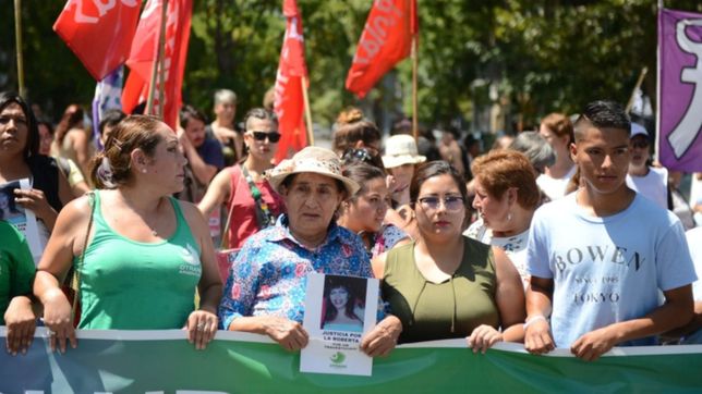 la plata marcho por el travesticidio en la zona roja y reclama justicia por roberta