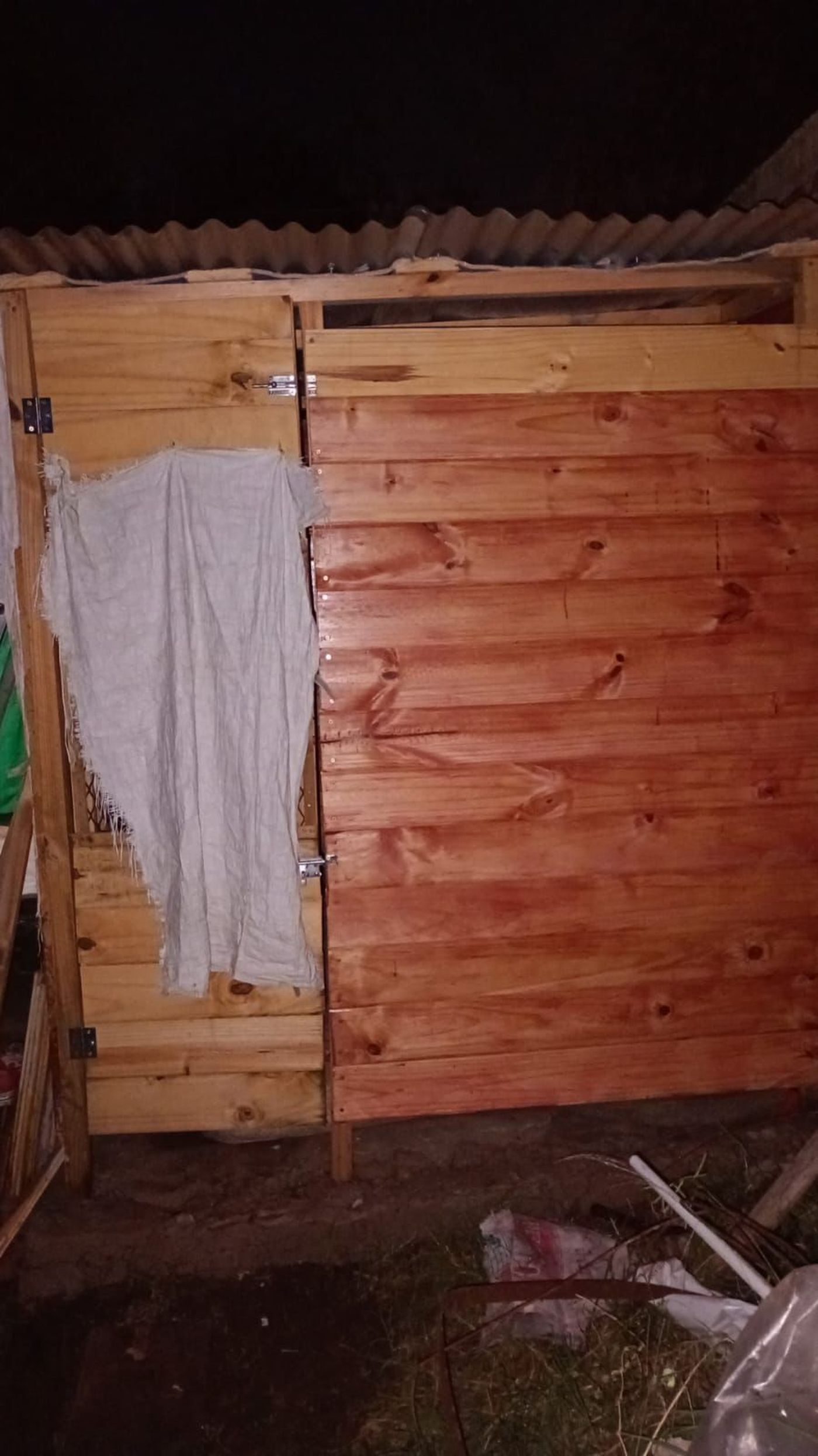 La precaria vivienda de La Plata donde hallaron al nene