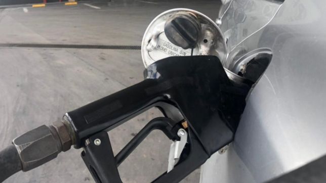 el gobierno postergo hasta marzo el nuevo aumento de los combustibles