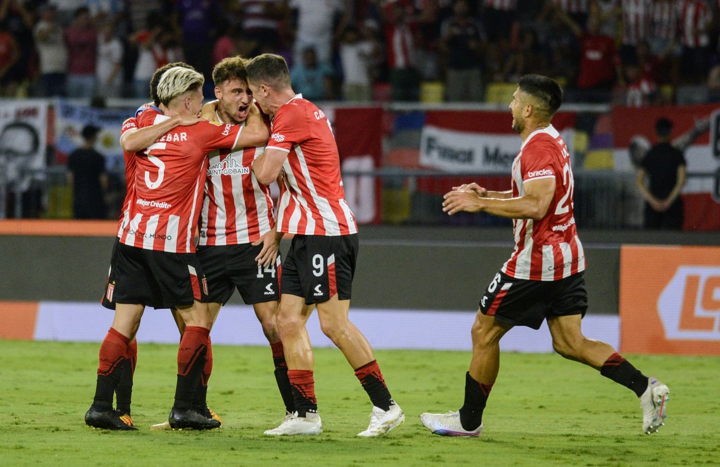 Estudiantes Velez Trofeo de Campeones gol 4.jpeg