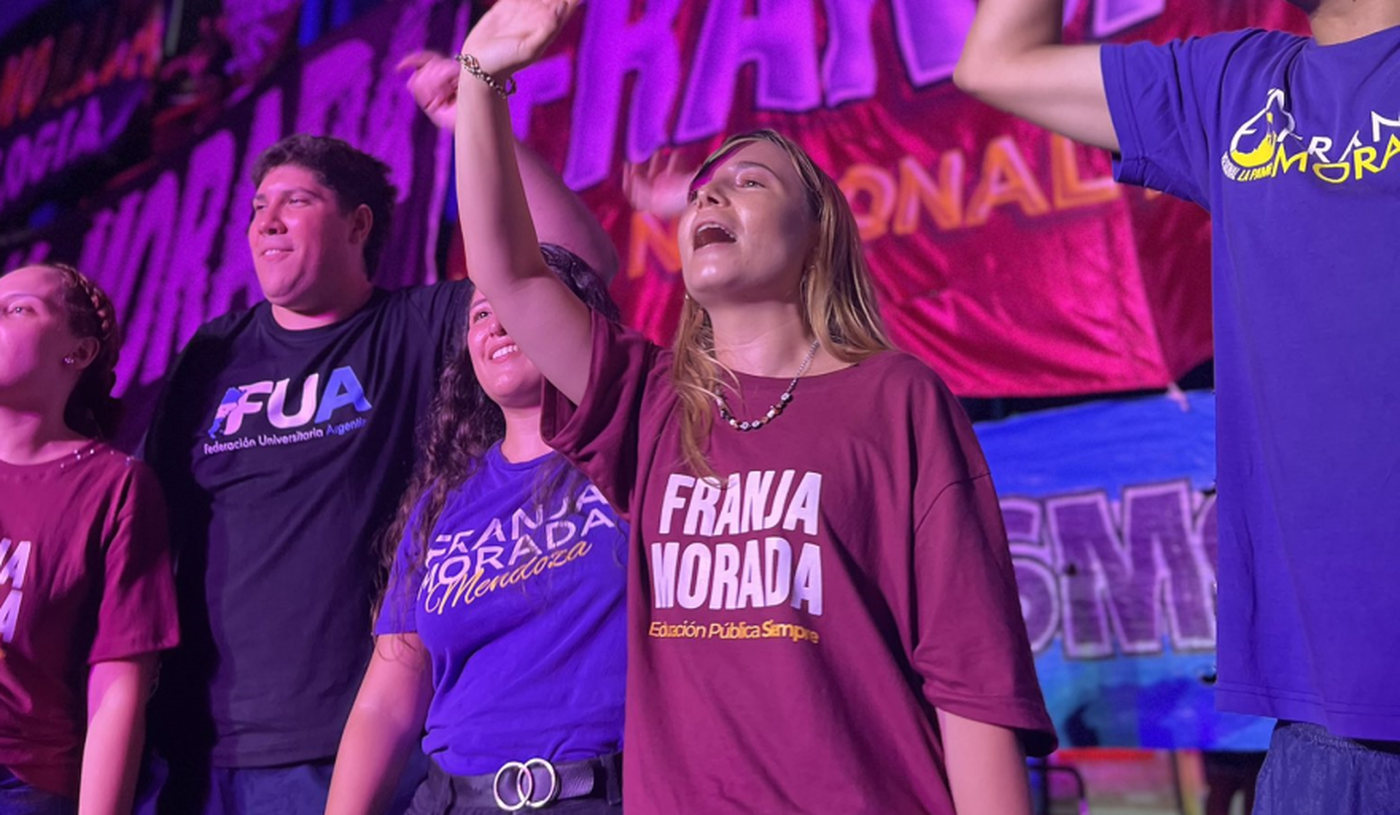 Franja Morada Antonella Bormapé.png