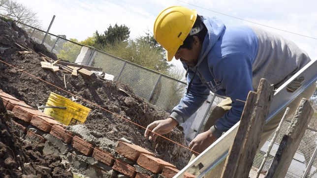 la camara de la construccion alerto sobre la crisis del sector y llamo a implementar un plan federal