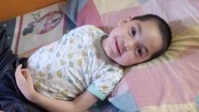 sigue la campana para ayudar a un nene de ensenada con paralisis cerebral