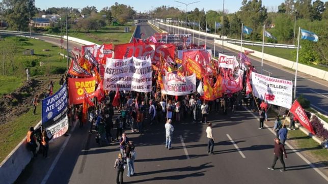 organizaciones sociales cortaran la autopista para exigir la libertad de un militante