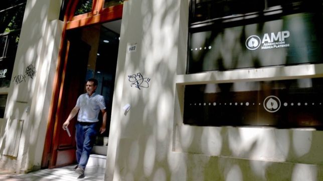 cambio en la conduccion de la agremiacion medica platense por una licencia del presidente