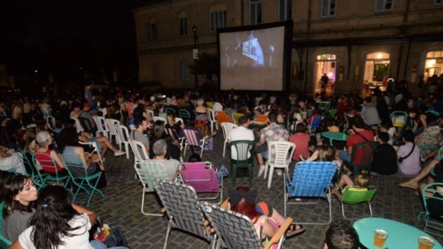 el ciclo de cine movil llega a meridiano v con un clasico de las peliculas de terror