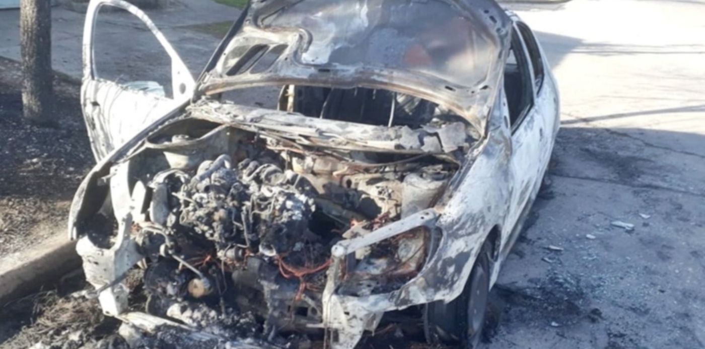 auto quemado la plata rocio coco novas daniel casquero