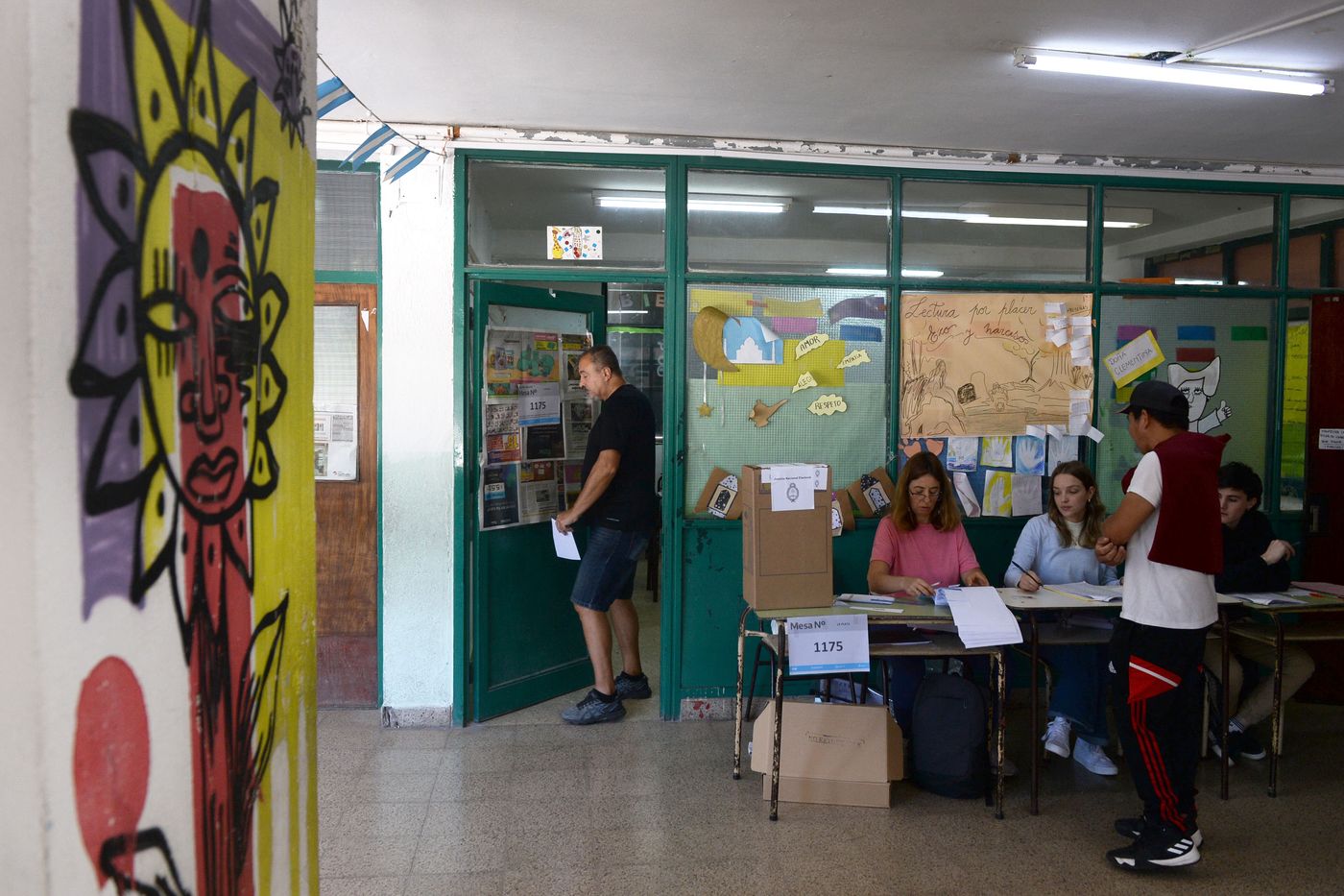 El monto total por haber trabajado en las tres instancias electorales y haber realizado los cursos de capacitación es de $48.000 pesos.