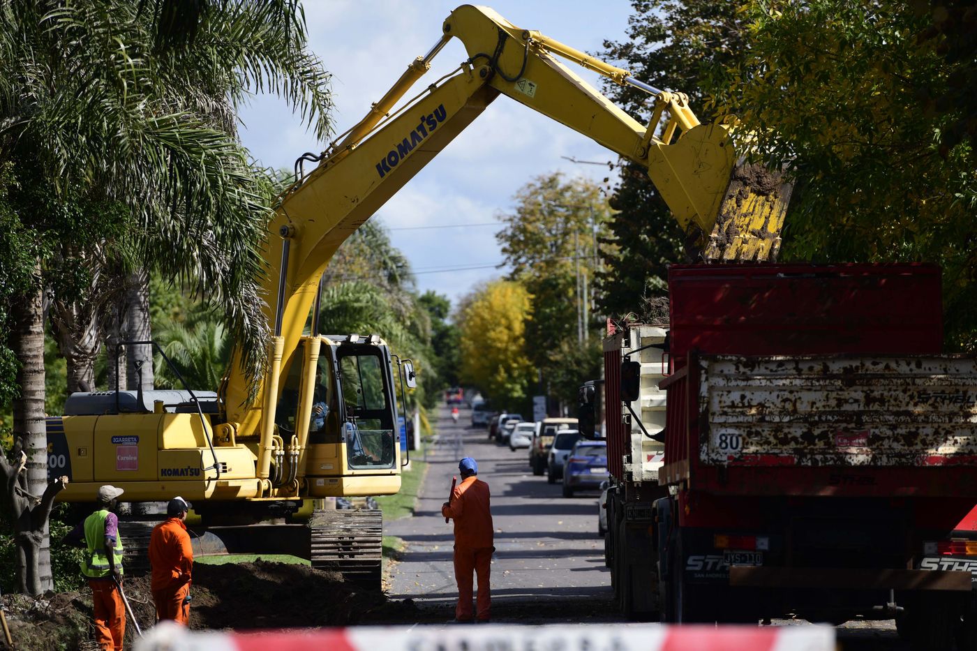 obras avenida 60 los hornos 08.JPG
